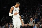 记者:文班掌握了无球中锋的打法 雷霆可以尝试狼队那套硬冲模式